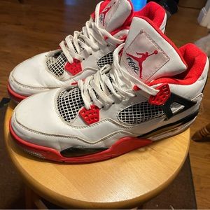Jordan 4s